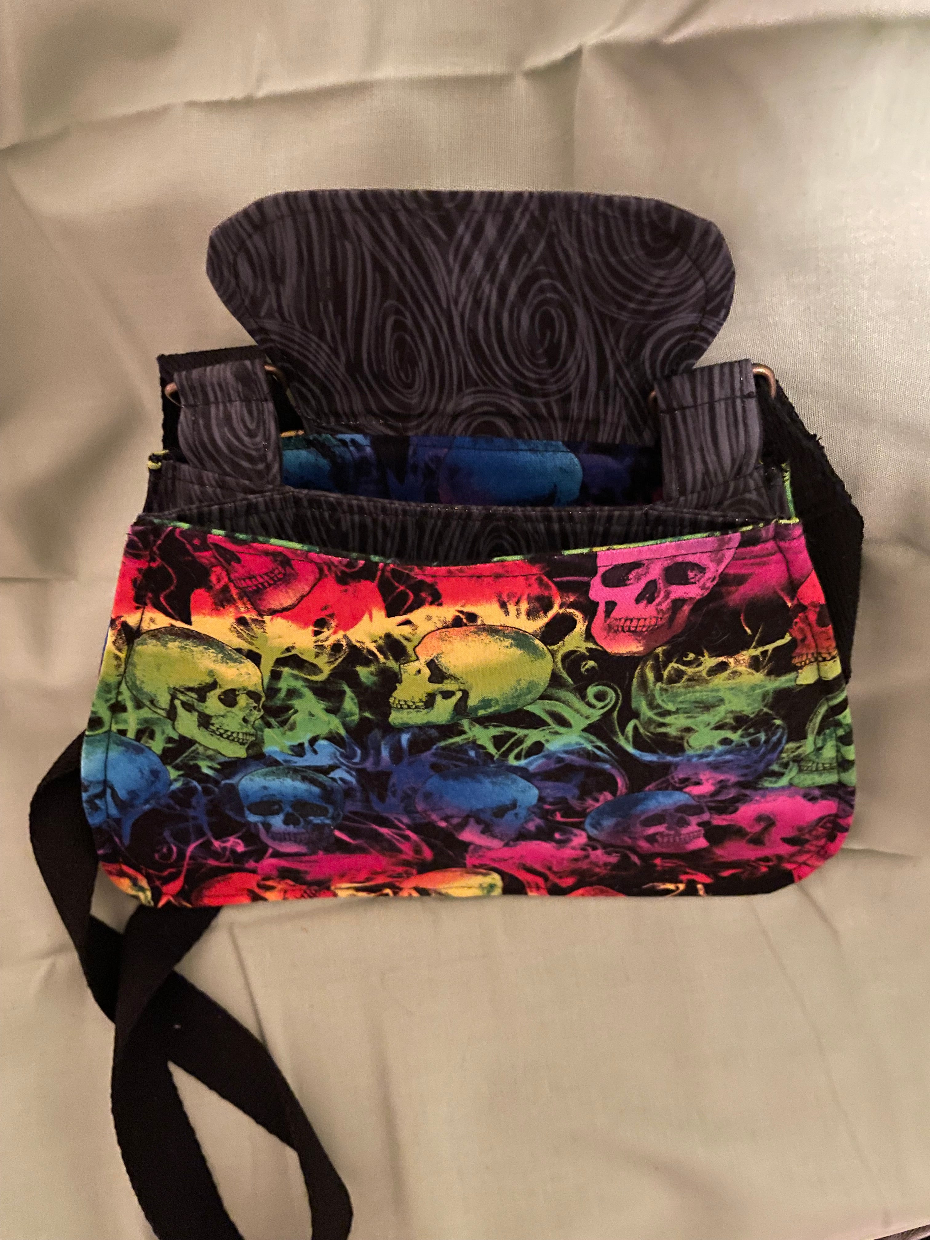 Rainbow skulls Tulip Bag