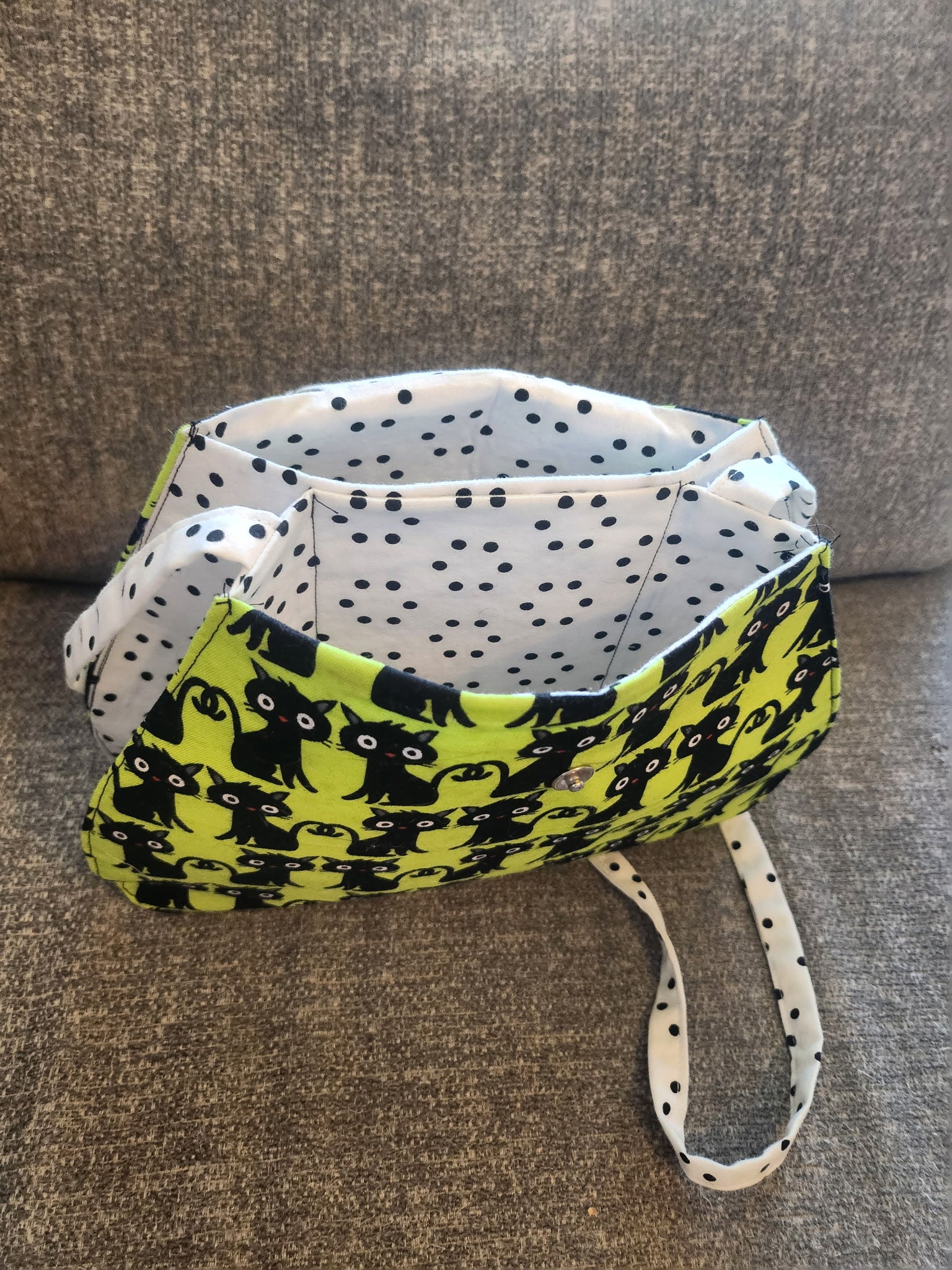 Black Cat Tulip Bag